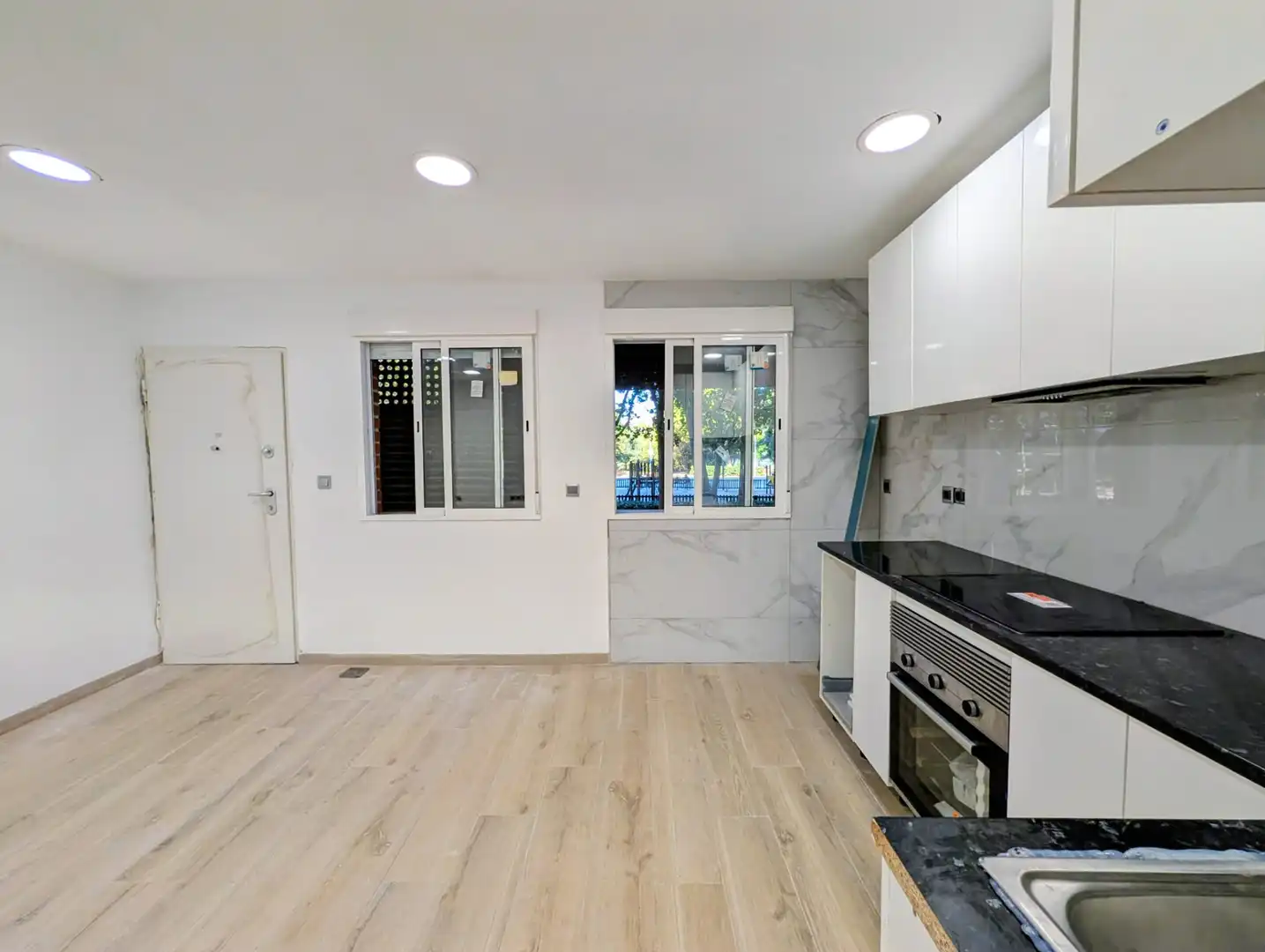 Cocina de Piso en venta en Badalona con Parquet y Horno