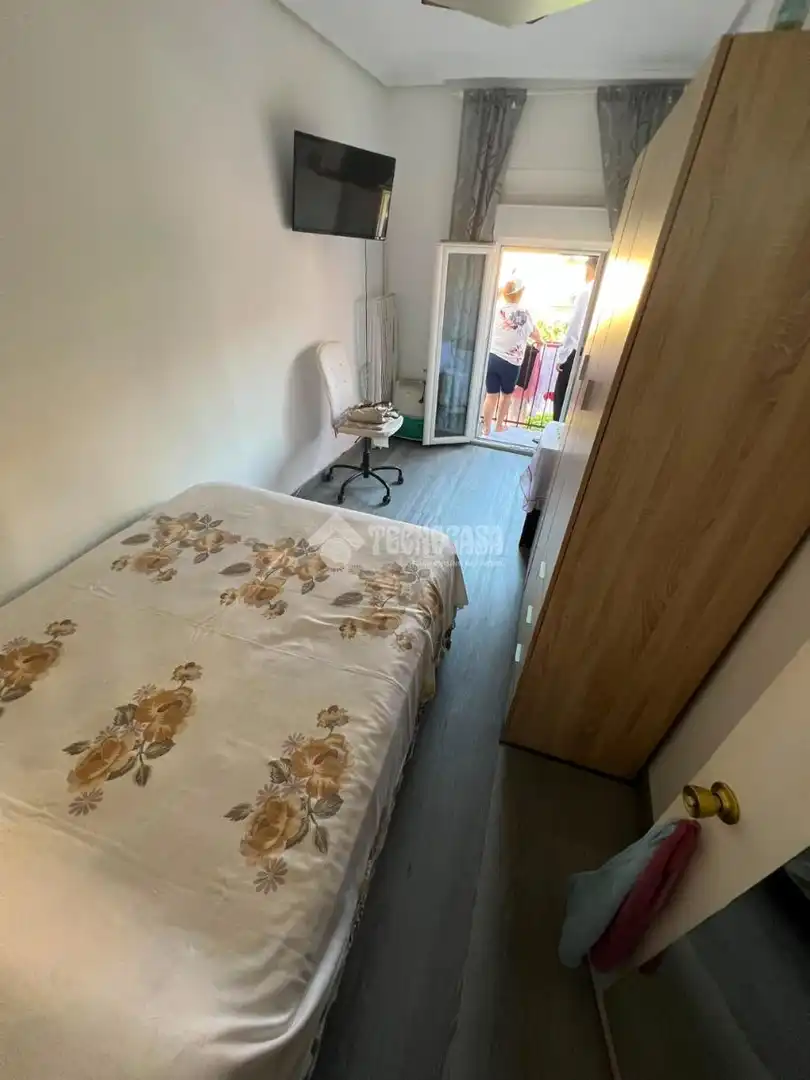 Bedroom of Flat for sale in Santander