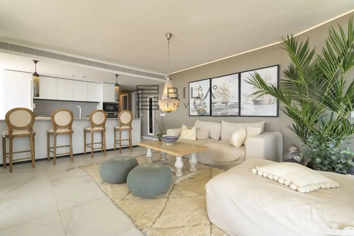 Penthouse with pool for sale in Carvajal, imagen 13