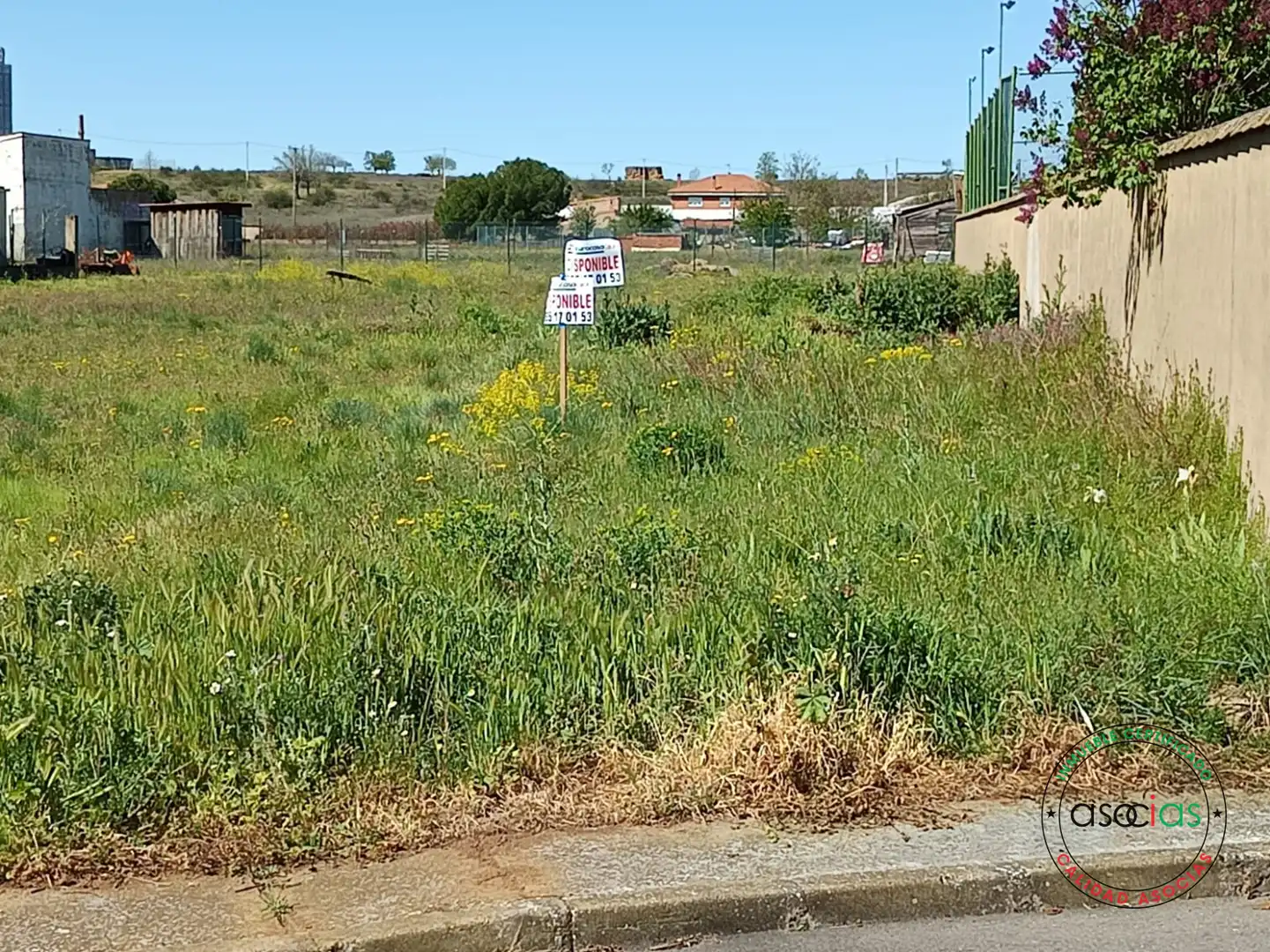 Terreno en venta en Chozas de Abajo
