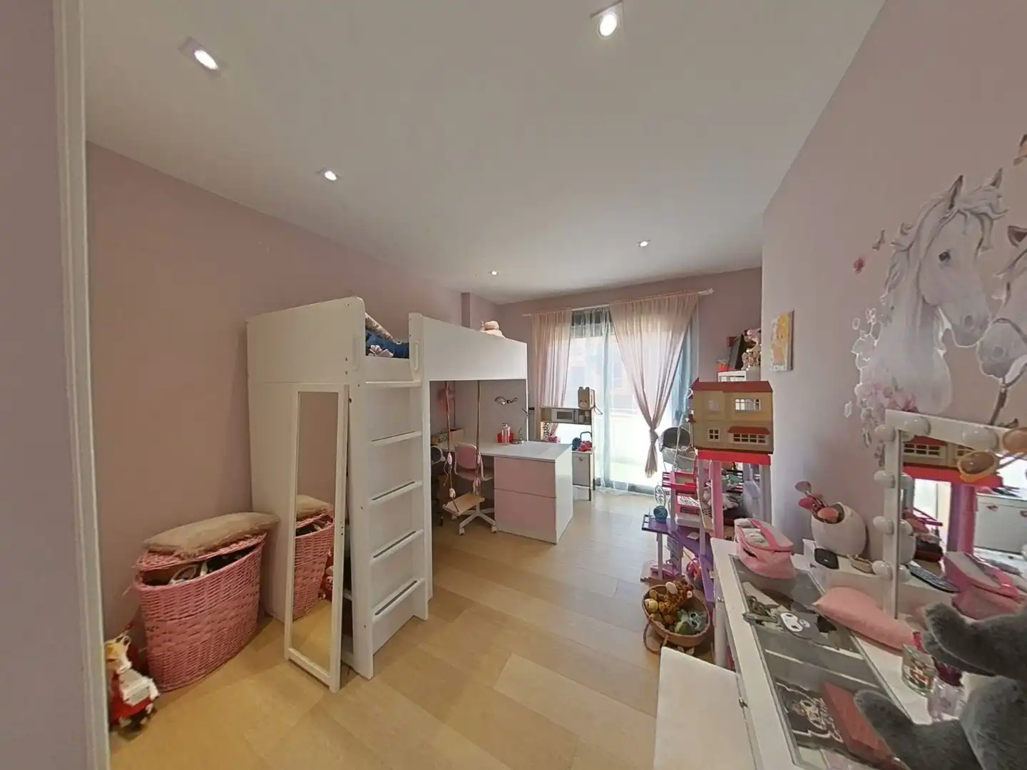 Habitación de Casa adosada en venta en Alhaurín de la Torre con Aire acondicionado, Jardín privado y Terraza