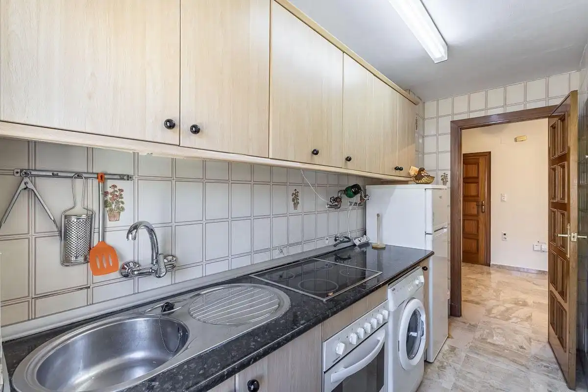 Appartement avec ascenseur à louer à Genil, imagen 14