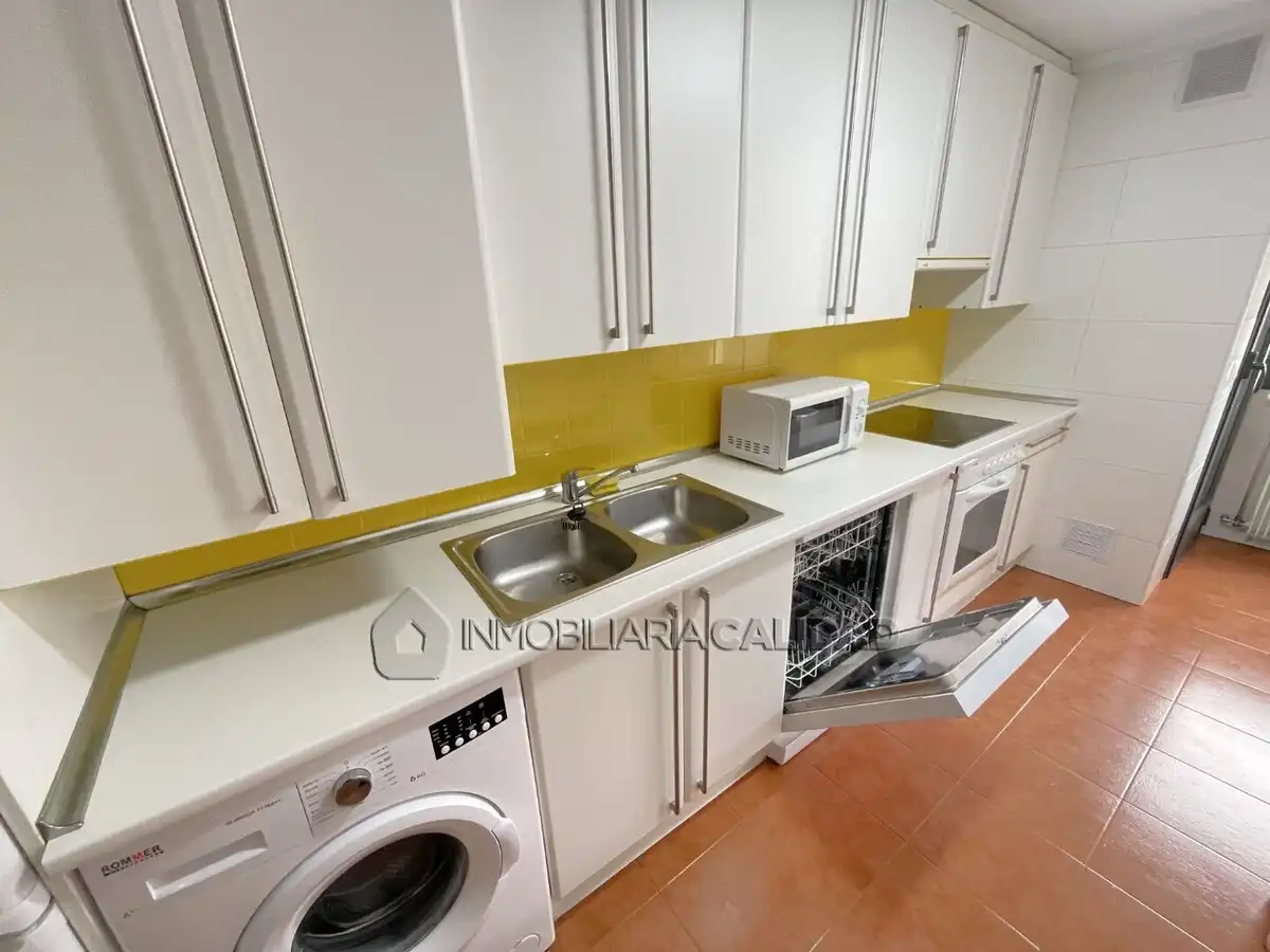 Kitchen of Flat for rent in Burgos  with Heating and Furnished
