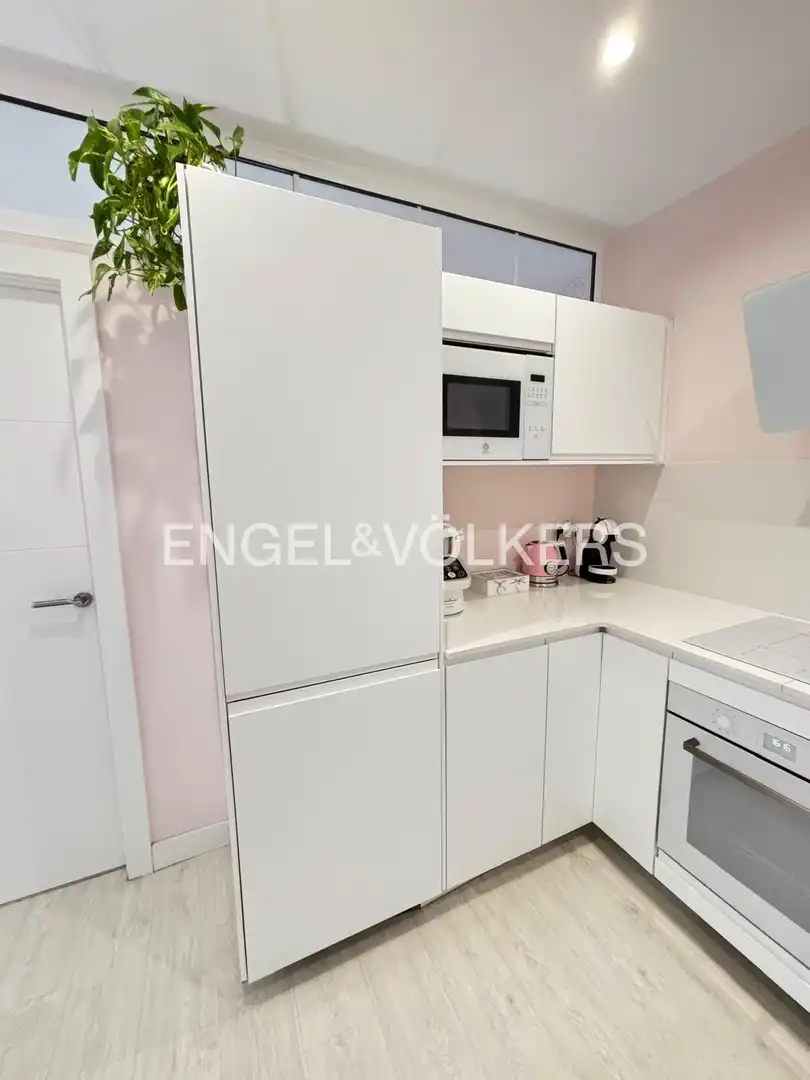Cuina de Pis en venda en Barcelona amb Aire condicionat, Calefacció i Parquet