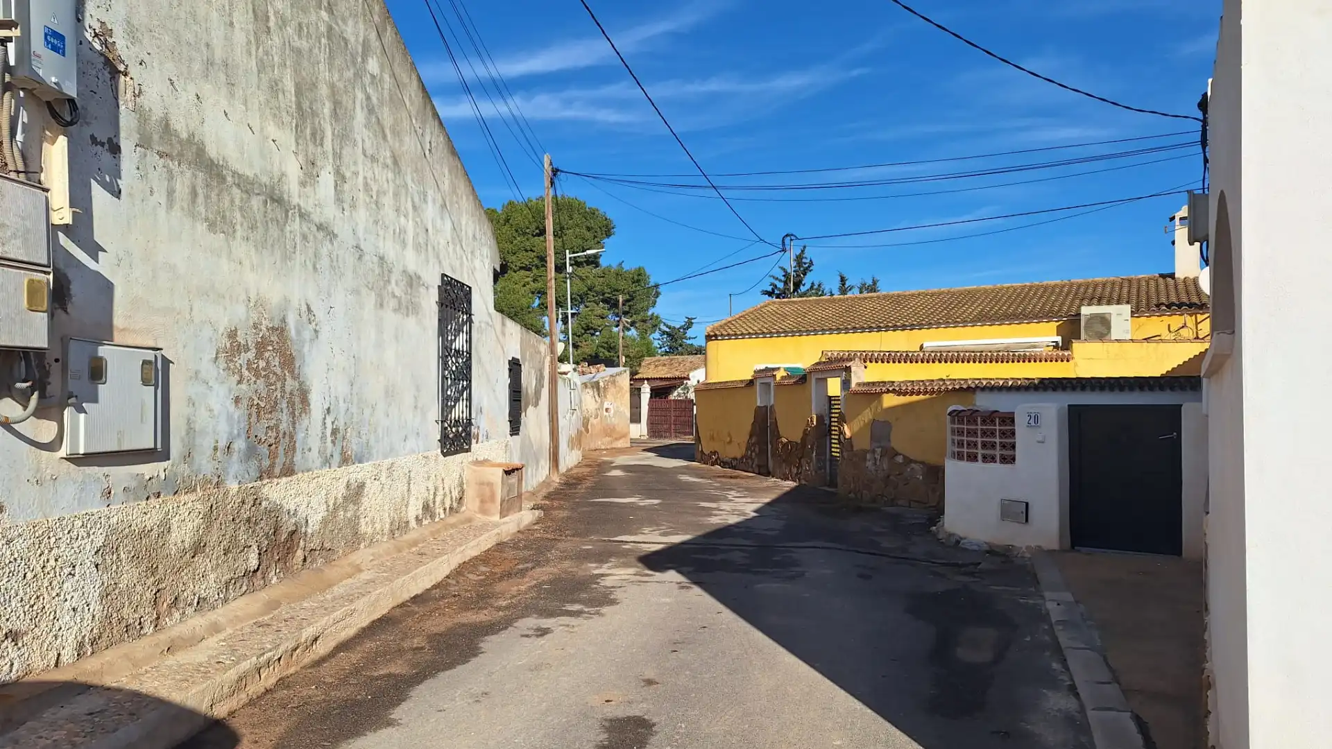 Außenansicht von Einfamilien-Reihenhaus zum Verkauf in Cartagena mit Privatgarten