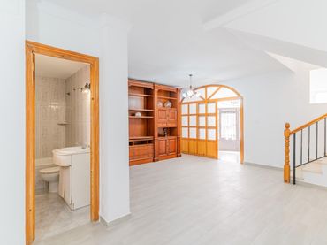 Maison avec balcon à vendre à Calle francisco suarez