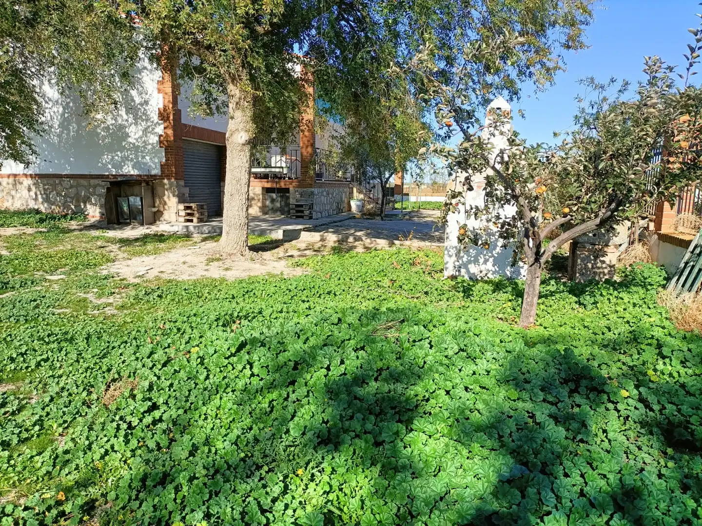 Vista exterior de Casa o chalet en venta en Manzaneque con Aire acondicionado, Calefacción y Amueblado