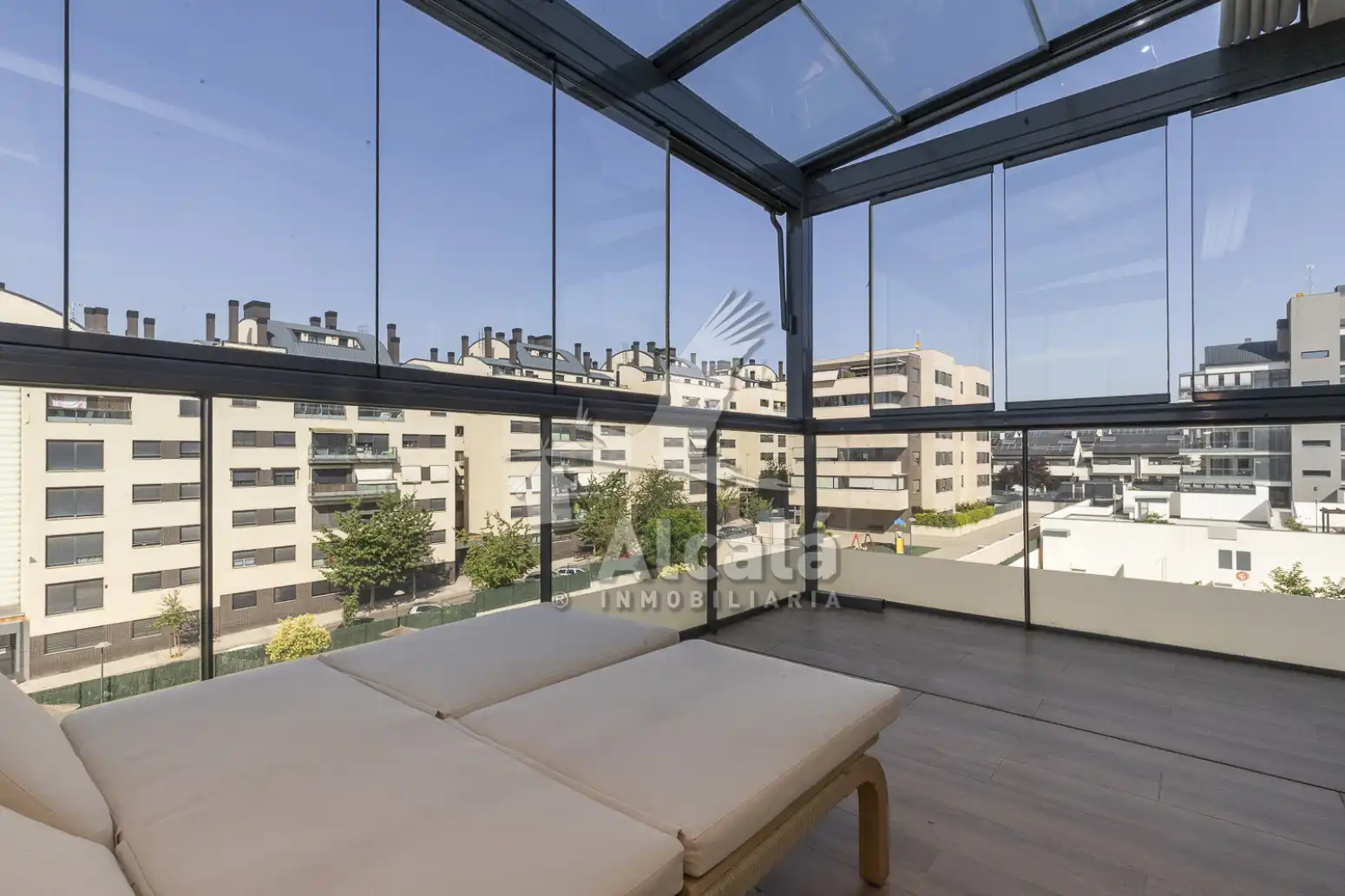 Terrassa de Àtic en venda en Rivas-Vaciamadrid amb Aire condicionat, Calefacció i Jardí privat