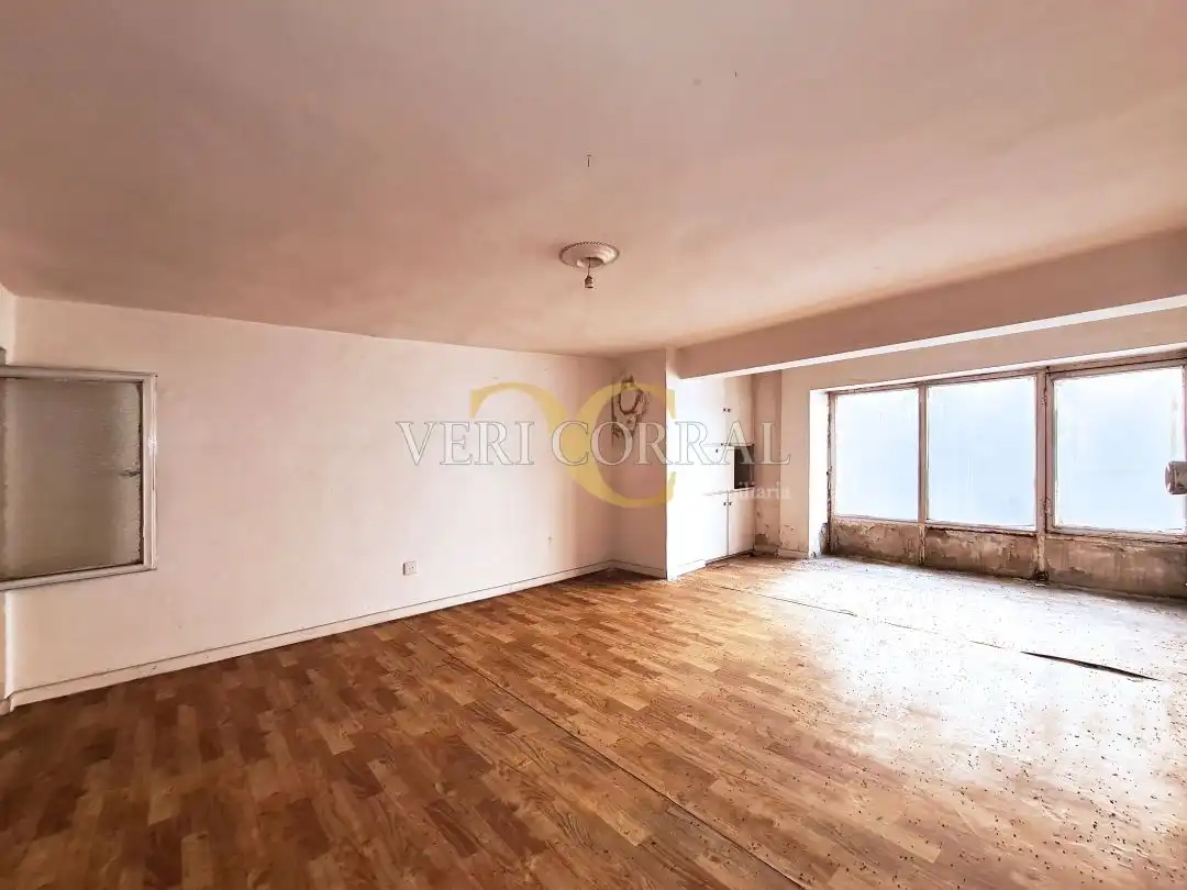 Business premises for sale in Avenida de la Constitución, imagen 11