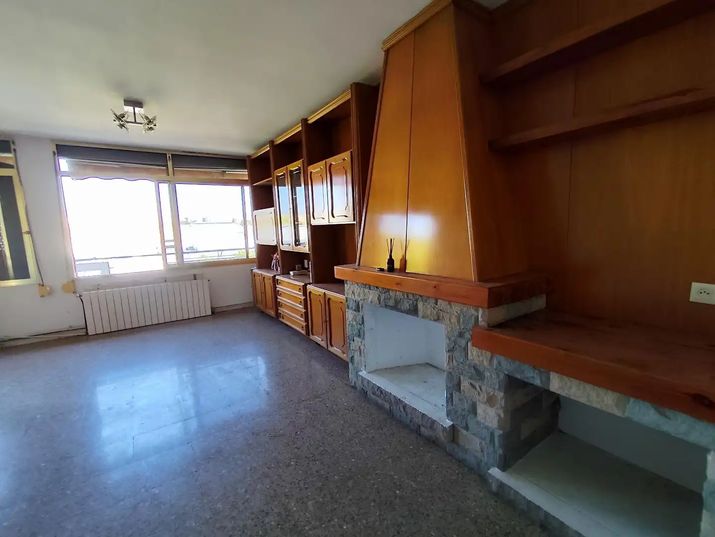 Wohnzimmer von Dachboden zum Verkauf in Sabadell mit Klimaanlage, Heizung und Terrasse