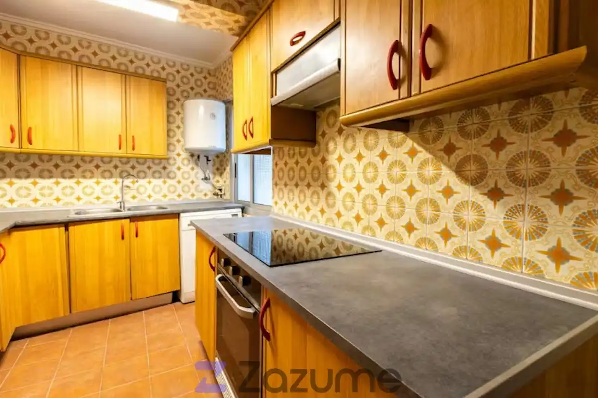 Cocina de Piso para compartir en Valencia con Calefacción, Amueblado y Horno