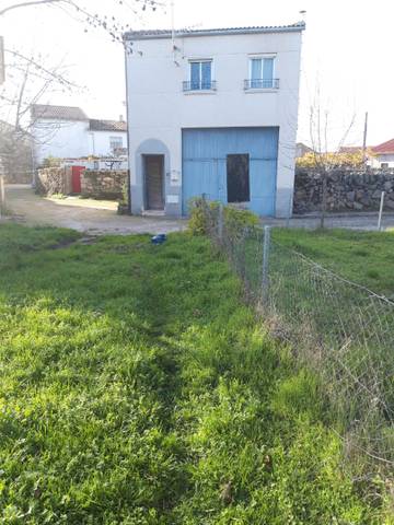 Casa-chalet en Alquiler en Calle la Iglesia en Valverde de Valdelacasa