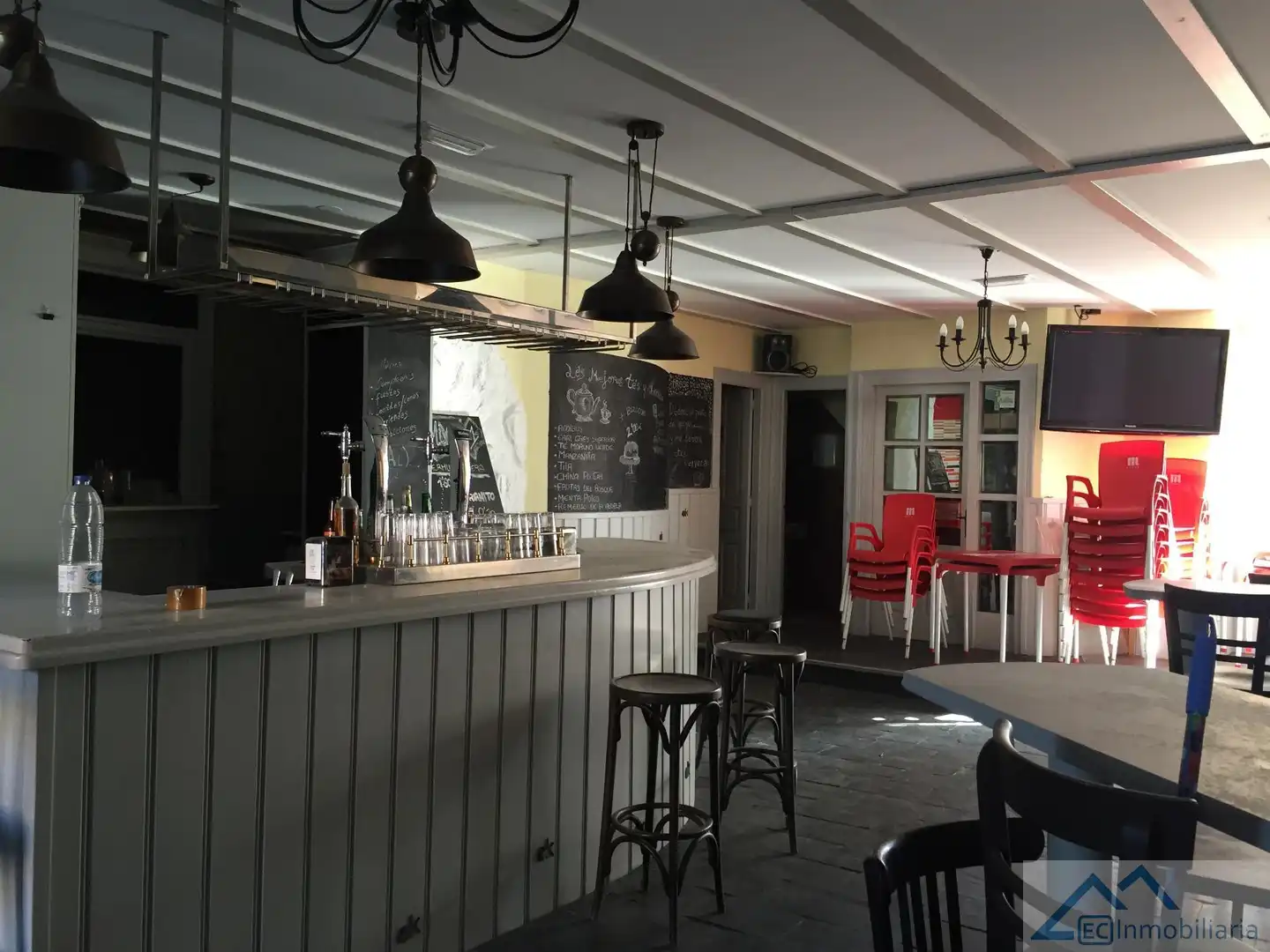 Business premises for sale in de Oviedo, imagen 2