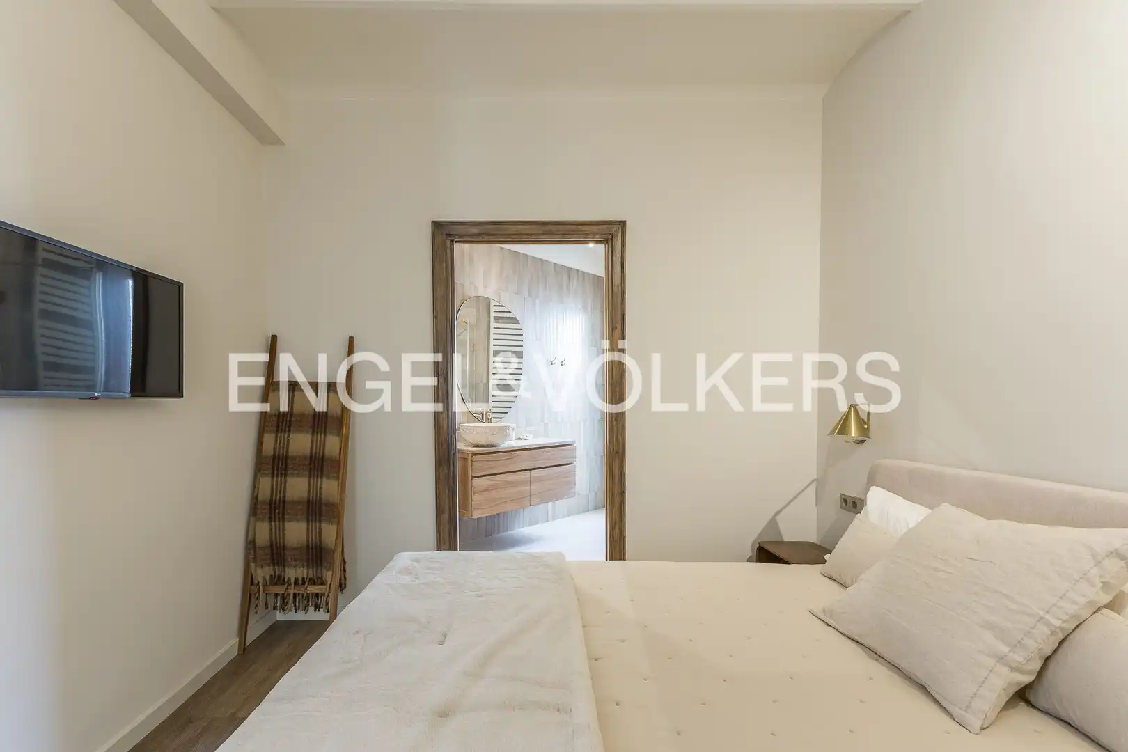 Habitación de Ático en venta en Barcelona con Aire acondicionado, Calefacción y Parquet