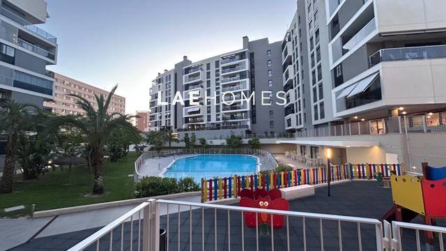 Piso en Venta en Calle MED PEDRO ORTS en Paus - Poligono San Blas