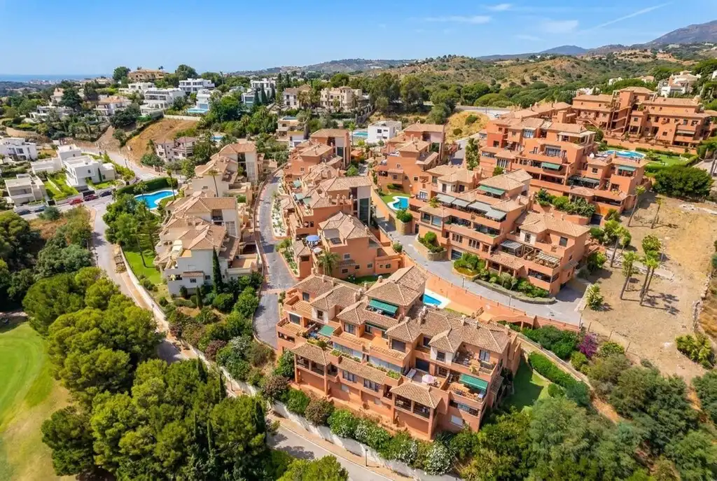 Bajo con piscina en venta en Elviria - Cabopino, imagen 4