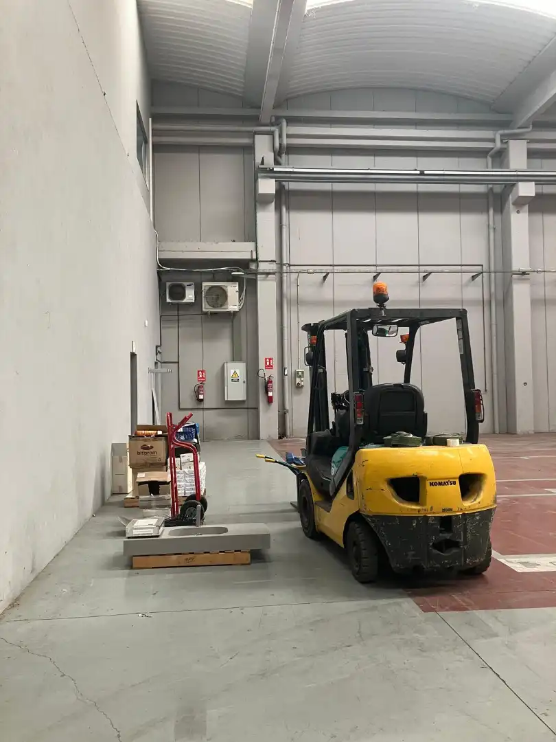 Industrial building with lift for sale in Carrer Unicef, imagen 24