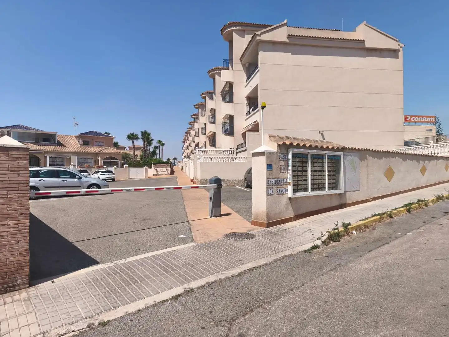 Exterior view of Apartments for sale in Orihuela  with Air Conditioner, Terrace and Furnished