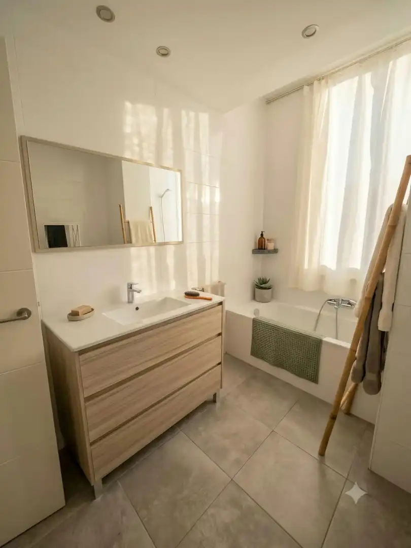 Baño de Piso en venta en  Palma de Mallorca con Aire acondicionado, Calefacción y Balcón
