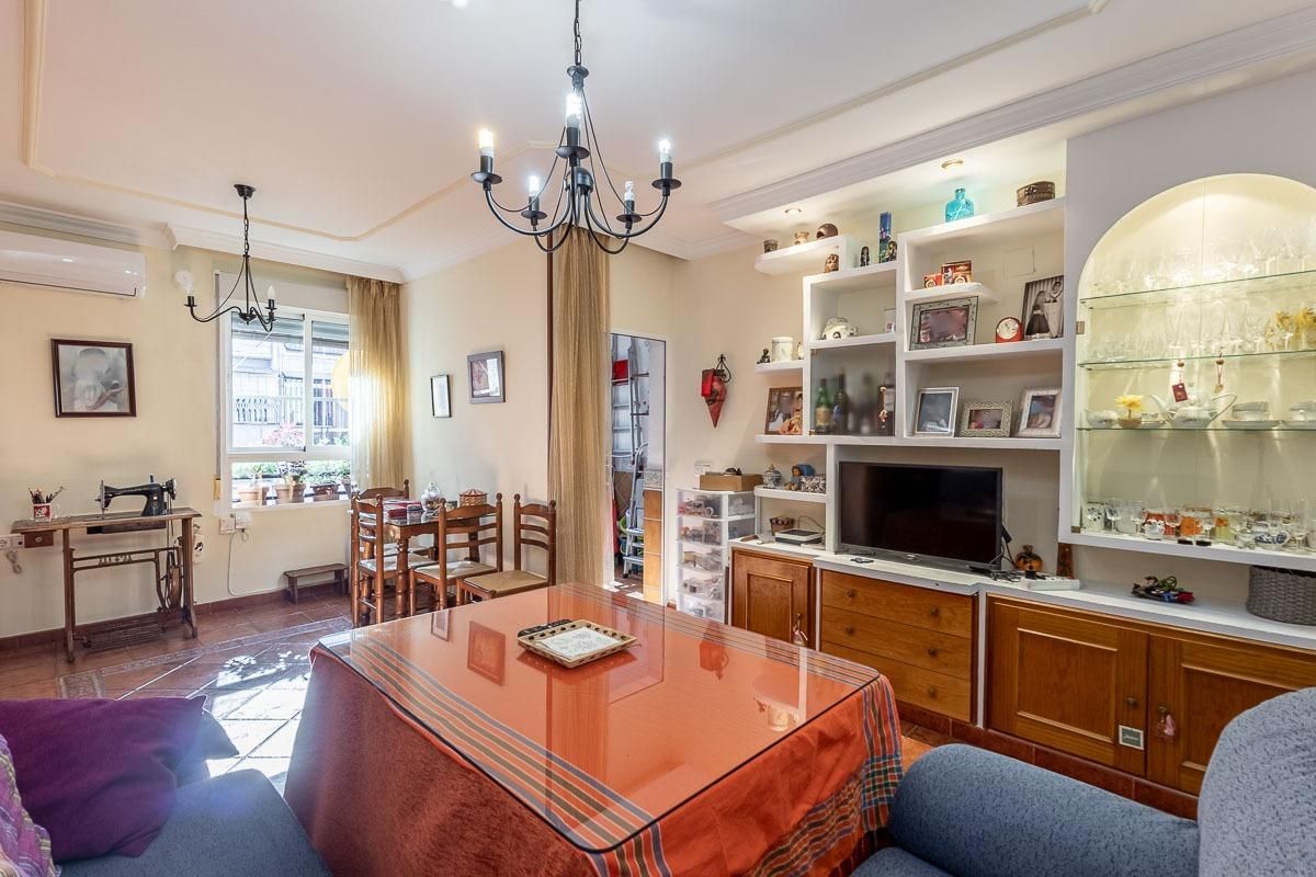 Flat for sale in Plaza DE MARIANO GALERA, Casería de Montijo
