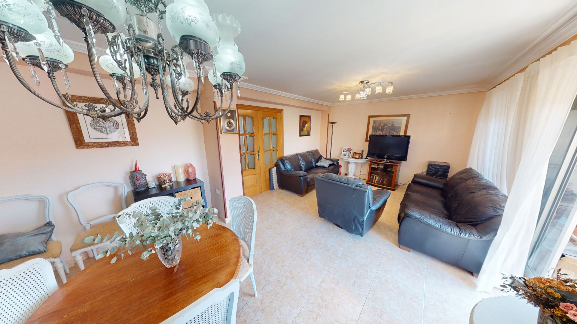 Sala de estar de Piso en venta en Alicante / Alacant con Aire acondicionado, Terraza y Amueblado