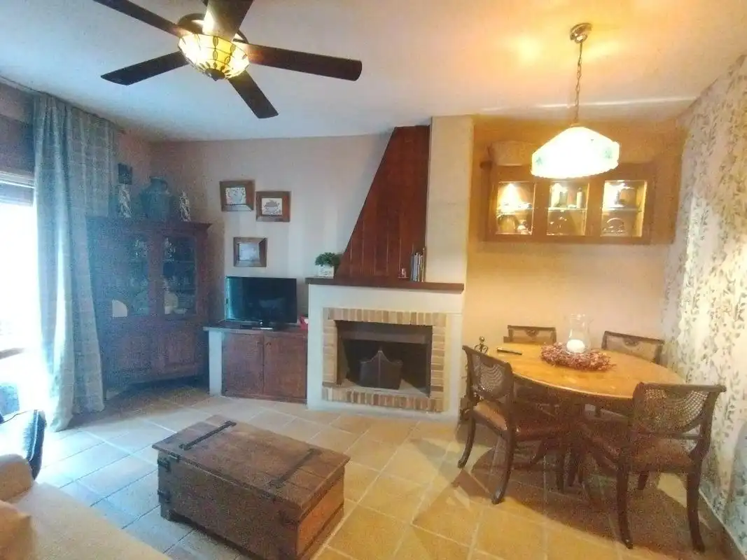 Sala de estar de Casa o chalet en venta en Albalate del Arzobispo con Calefacción y Terraza