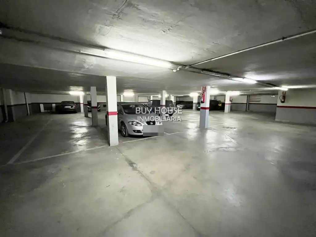 Parking of Garage for rent in Illescas