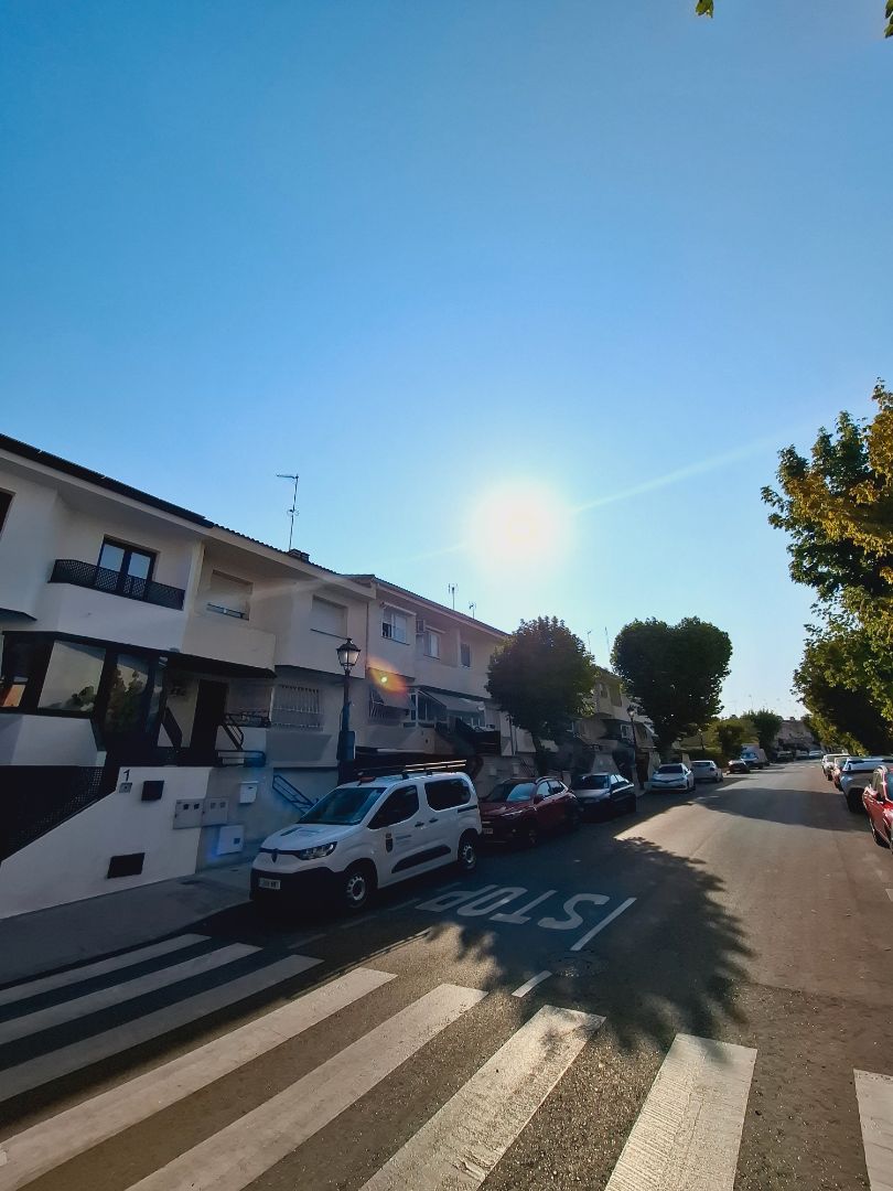 Vista exterior de Casa o xalet en venda en Villaviciosa de Odón amb Aire condicionat, Calefacció i Jardí privat