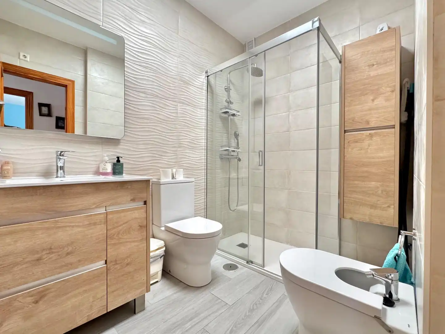 Baño de Casa adosada en venta en Roquetas de Mar con Aire acondicionado, Terraza y Trastero