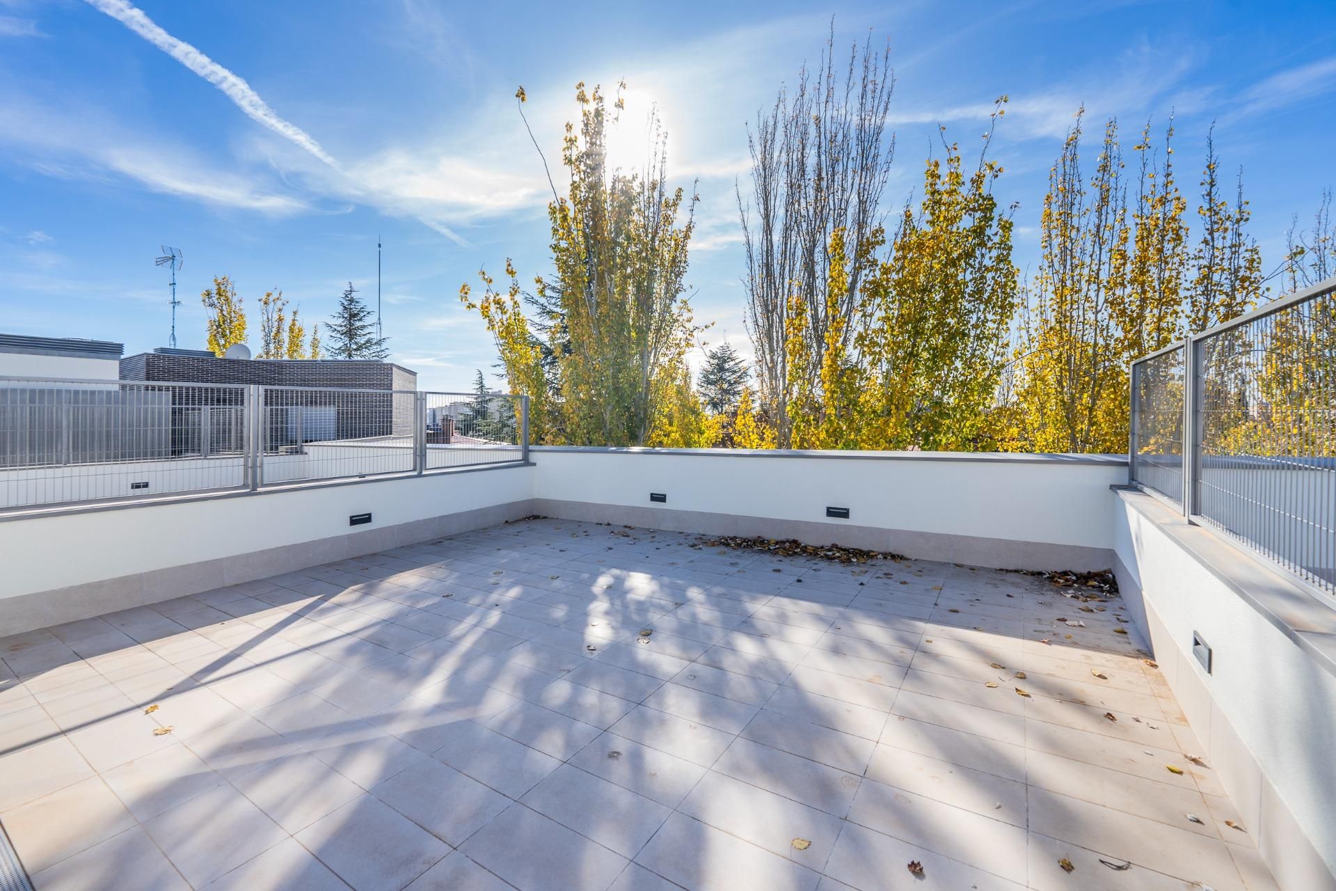 4 Viviendas y casas en venta en Calle Lorenzo Solano Tendero, Madrid  Capital | fotocasa