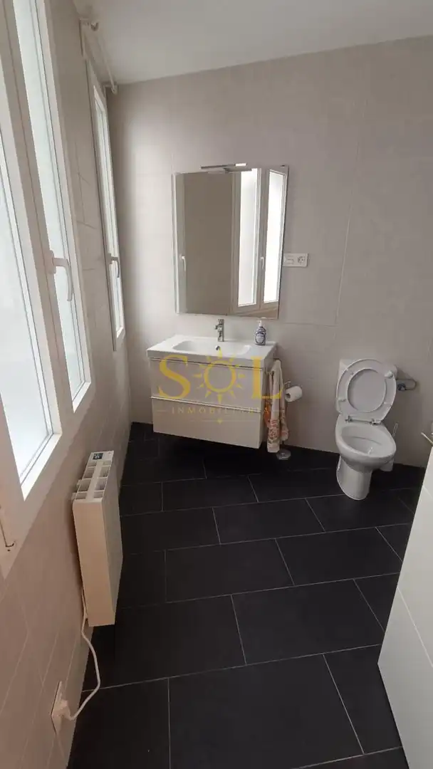 Bathroom of Flat for sale in León Capital   with Heating and Parquet flooring