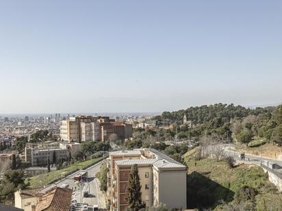 Exterior view of Flat for sale in  Barcelona Capital  with Heating and Terrace