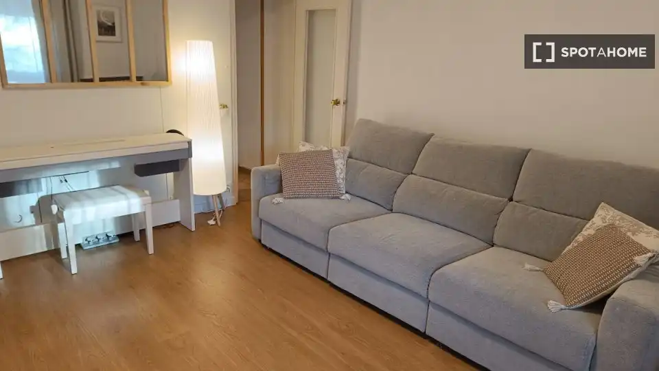 Sala d'estar de Pis de lloguer en  Barcelona Capital amb Aire condicionat, Calefacció i Moblat