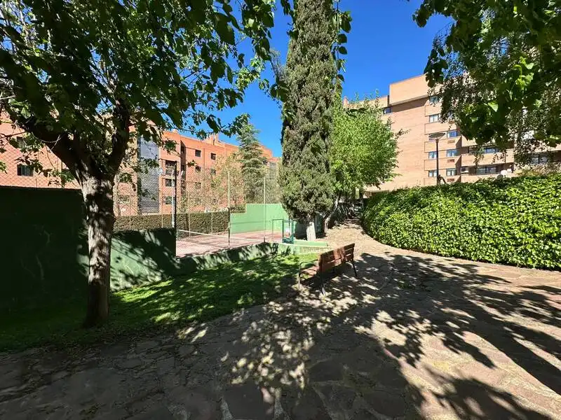 Garten von Wohnung zum Verkauf in Toledo mit Klimaanlage, Heizung und Privatgarten