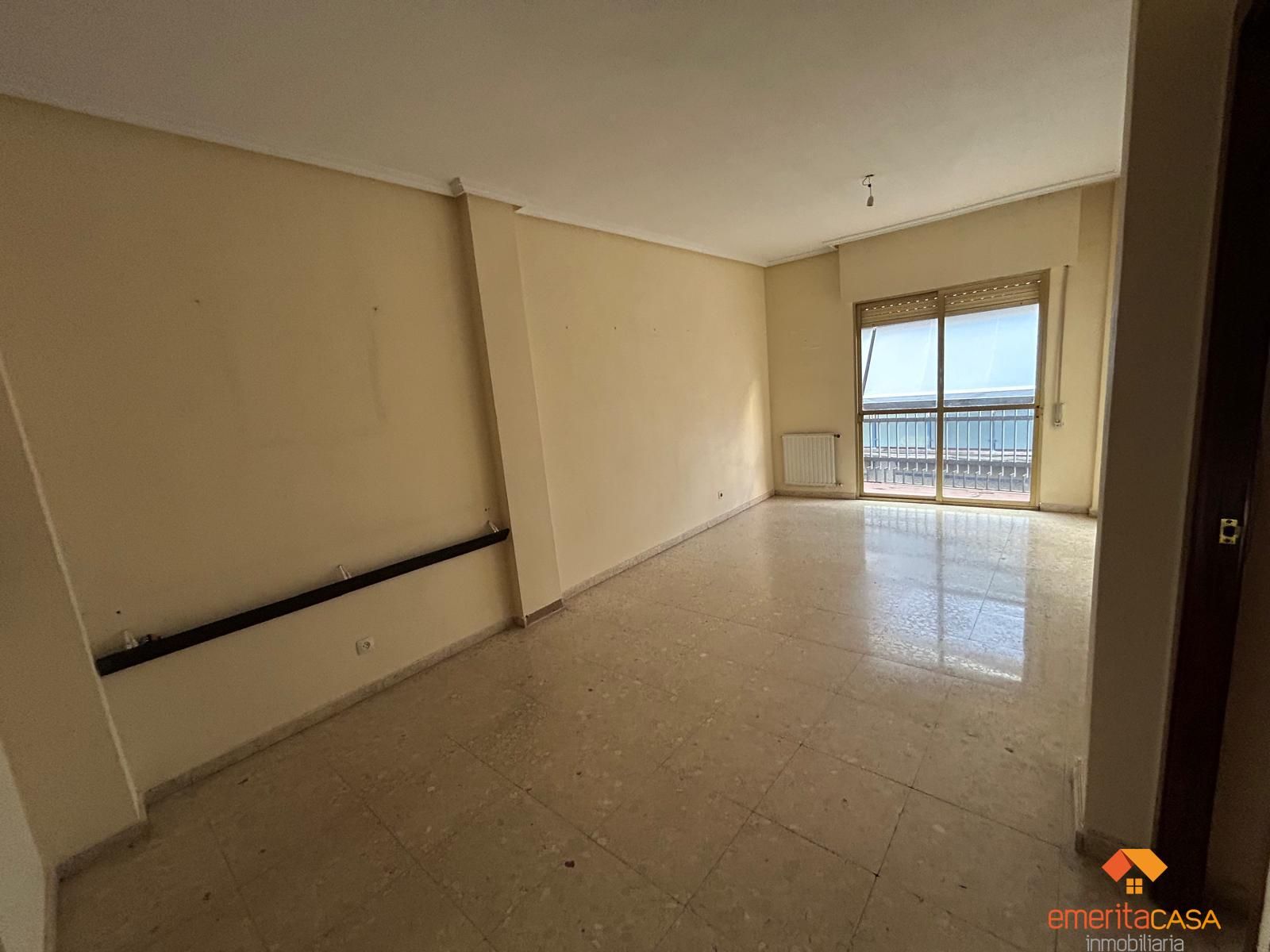Sala d'estar de Pis de lloguer en Mérida amb Aire condicionat i Balcó
