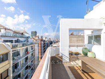 Àtic amb ascensor en venda a Calle de los Gofiones