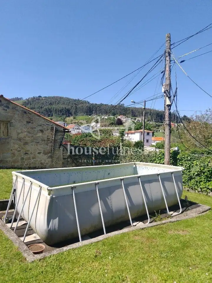 Vista exterior de Casa o xalet en venda en Ferrol amb Calefacció, Jardí privat i Terrassa