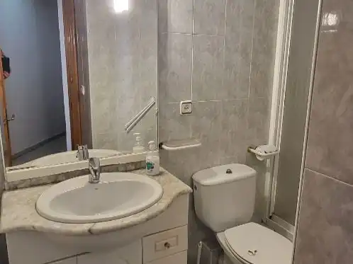 Badezimmer von Wohnung zur Miete in L'Olleria mit Abstellraum, Möbliert und Balkon