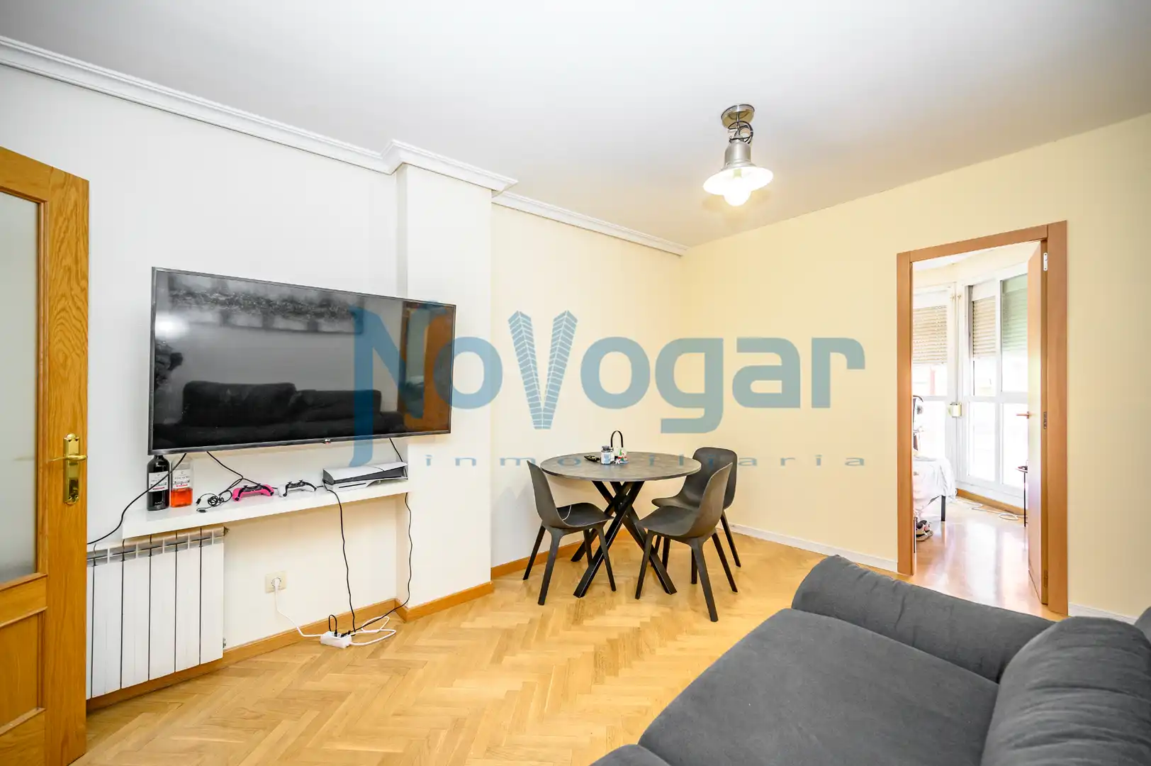 Living room of Flat for sale in Madrid  with Air Conditioner, Heating and Community pool