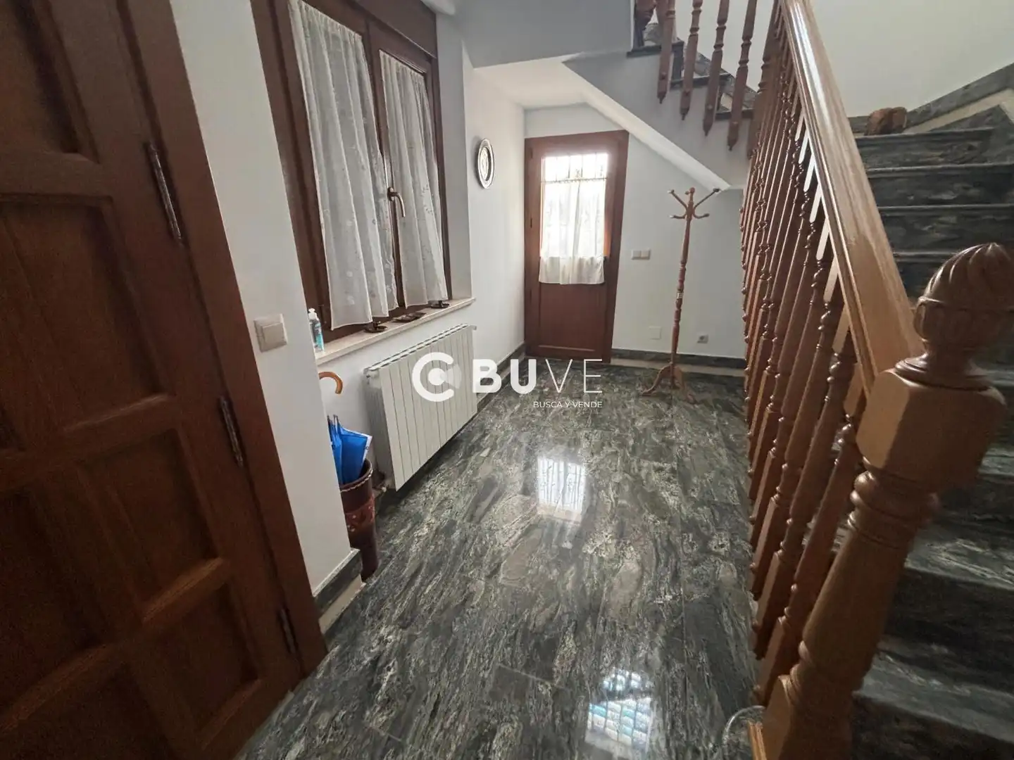 Casa o xalet en venda en Cuevas del Becerro amb Aire condicionat, Calefacció i Jardí privat