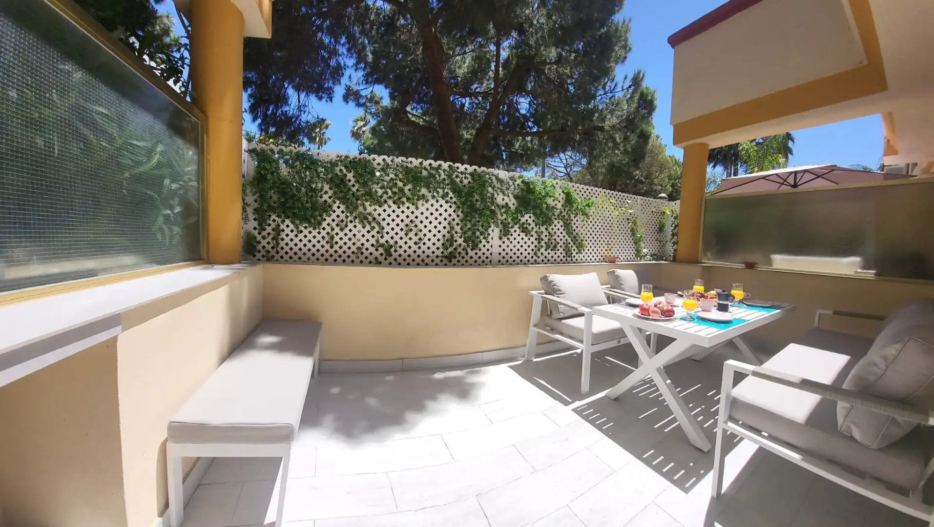 Terrace of Ground floor for sale in Marbella  with Air Conditioner, Terrace and Swimming Pool