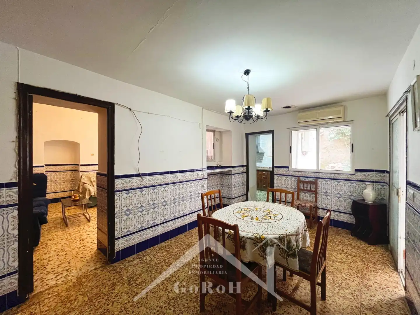 Comedor de Casa adosada en venta en Almadén de la Plata con Aire acondicionado, Terraza y Trastero