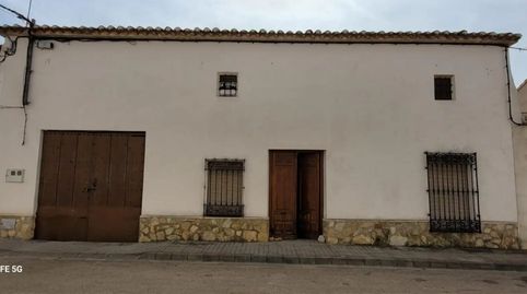 Foto 2 de Casa adosada en venda a Calle Mayor Alta, 7, El Ballestero, Albacete