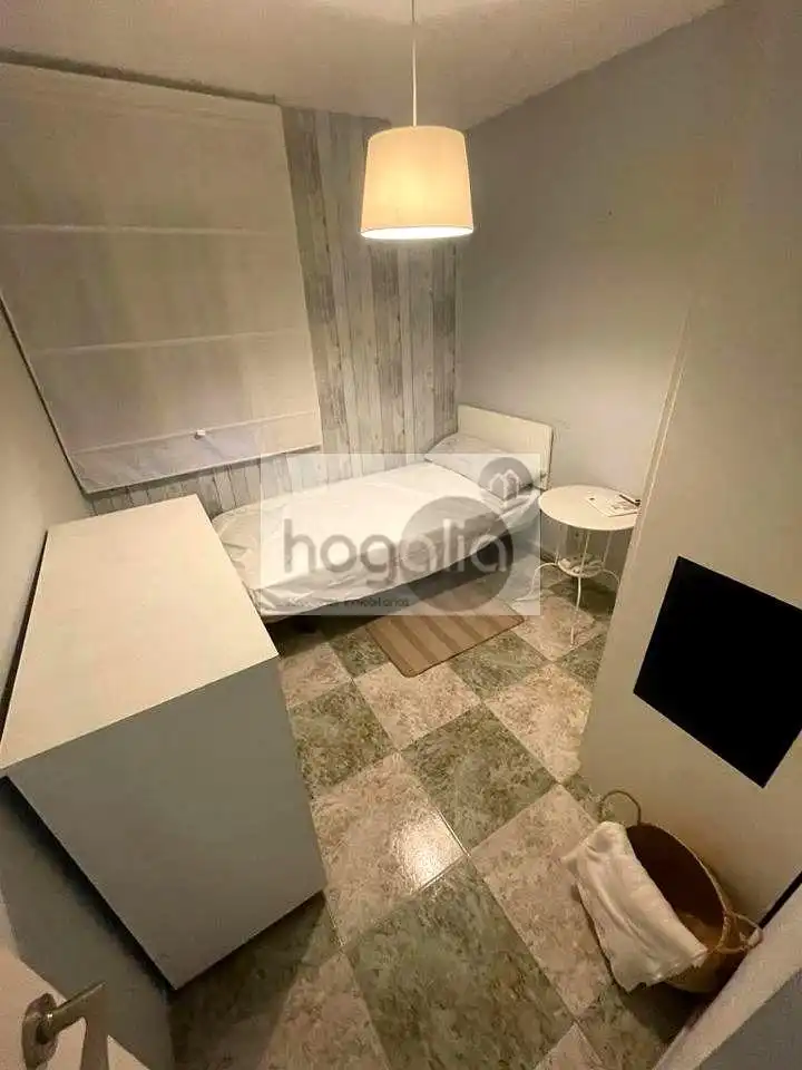 Wohnung zur Miete in Juan XXIII - Rochelambert