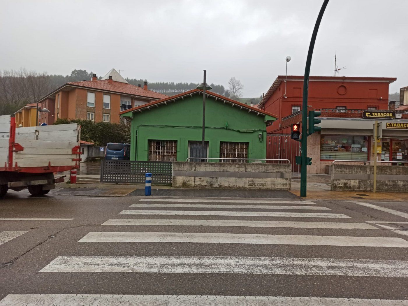 Vista exterior de Local de lloguer en Torrelavega 