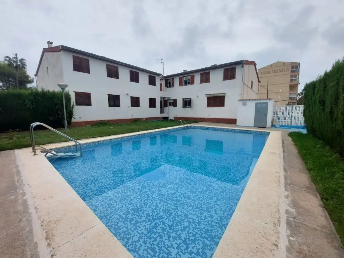 Piscina de Casa o chalet en venta en Benicasim / Benicàssim con Aire acondicionado, Calefacción y Terraza