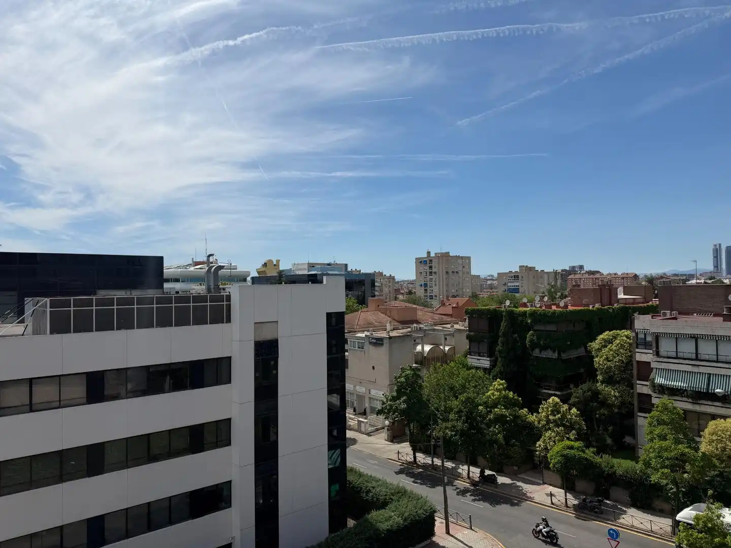 Vista exterior de Apartament de lloguer en Madrid amb Aire condicionat, Calefacció i Parquet