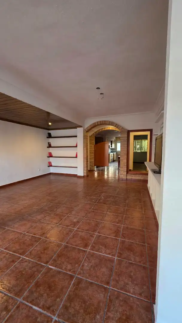 Flat with balcony for sale in Sant Josep - Zona Hospital, imagen 3