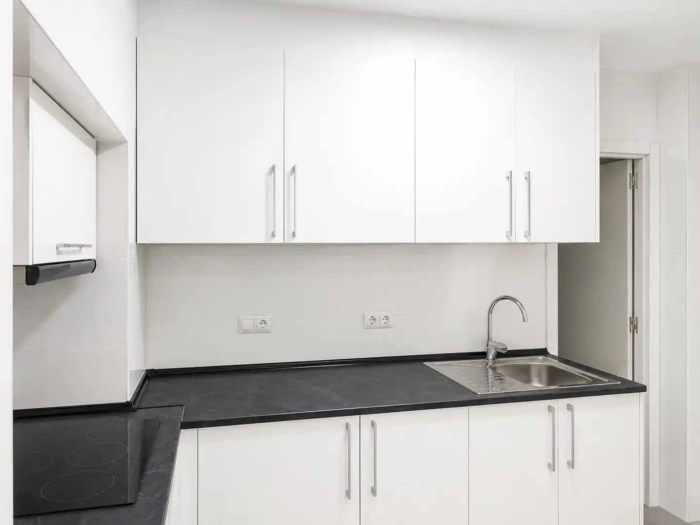 Kitchen of Ground floor for sale in Madrid