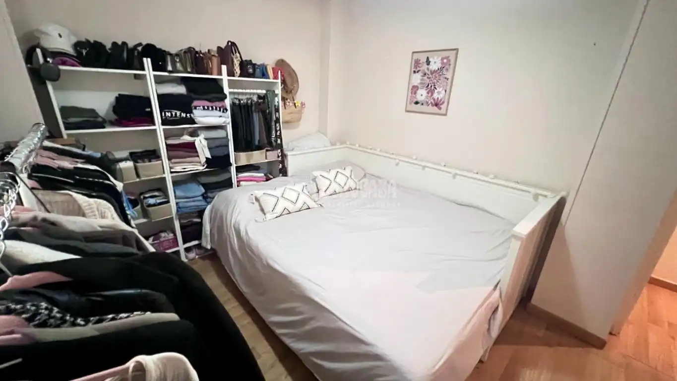 Habitación de Piso en venta en Alcalá de Henares con Aire acondicionado, Calefacción y Terraza